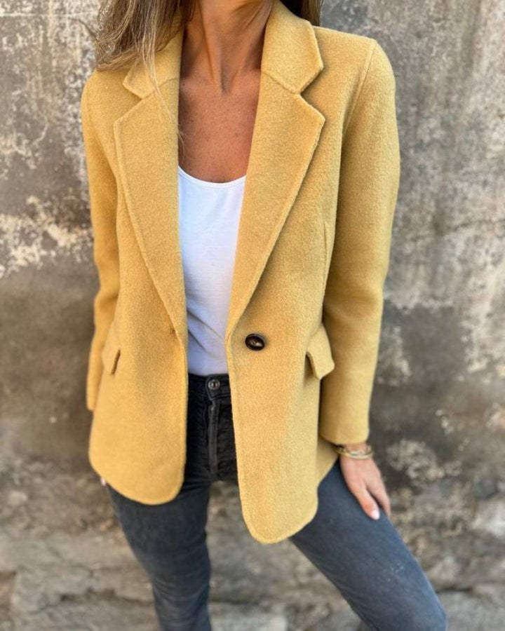 Women's Single-Breasted Notch Lapel Blazer with Flap Pockets