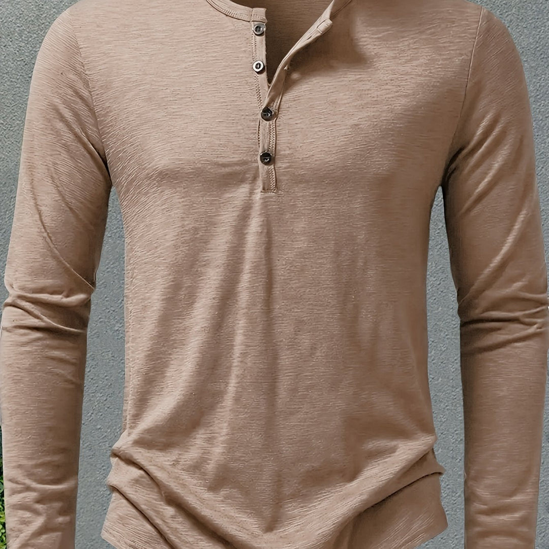 Men's Slub Knit Henley Shirt with Curved Hem