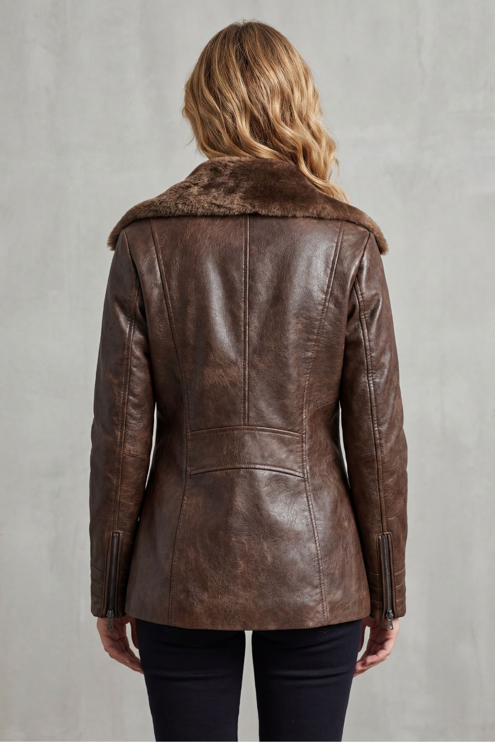 Veste en cuir doublée en peau lainée pour femme