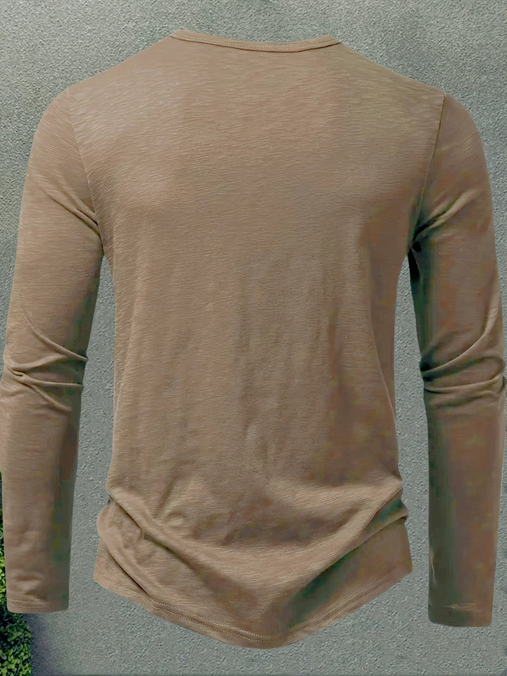Men's Slub Knit Henley Shirt with Curved Hem
