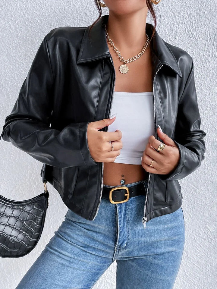 Veste courte en cuir pour femme avec col large