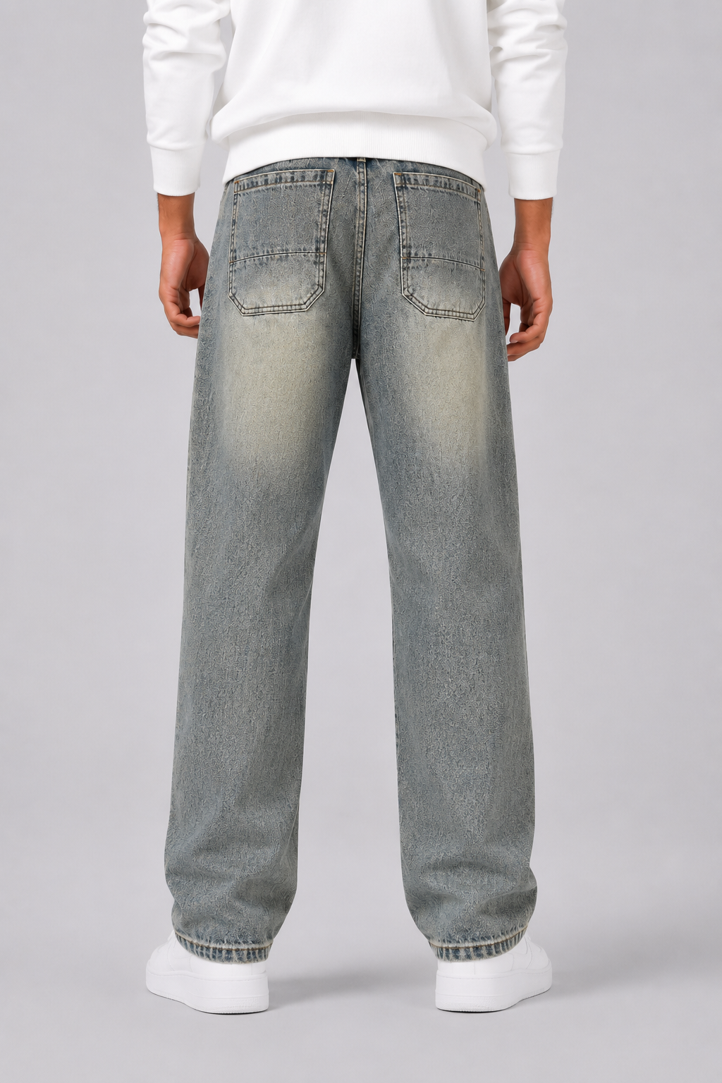 Men's Relaxed Straight Leg Denim Jeans