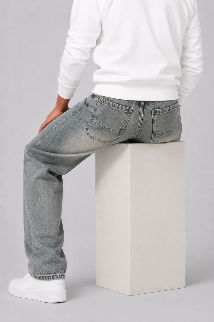Men's Relaxed Straight Leg Denim Jeans