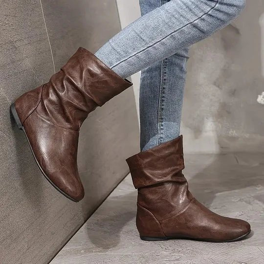 Bottines souples pour femme en cuir à semelle plate