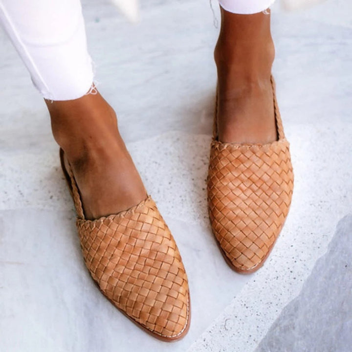 Sandales slingback en cuir tressé à bout pointu pour femme