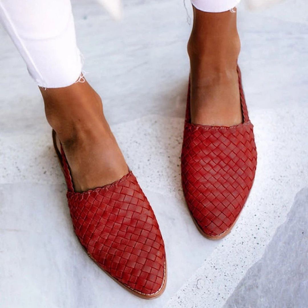 Sandales slingback en cuir tressé à bout pointu pour femme
