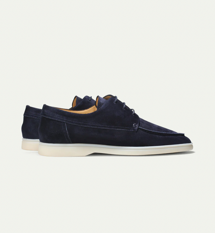 Men's Suede Lace-Up Shoes with Moc-Toe Stitching