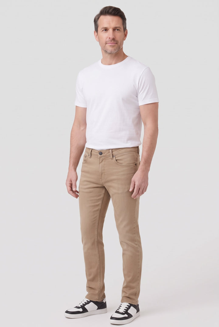 Men's Black Wash Slim Fit Tapered Jeans