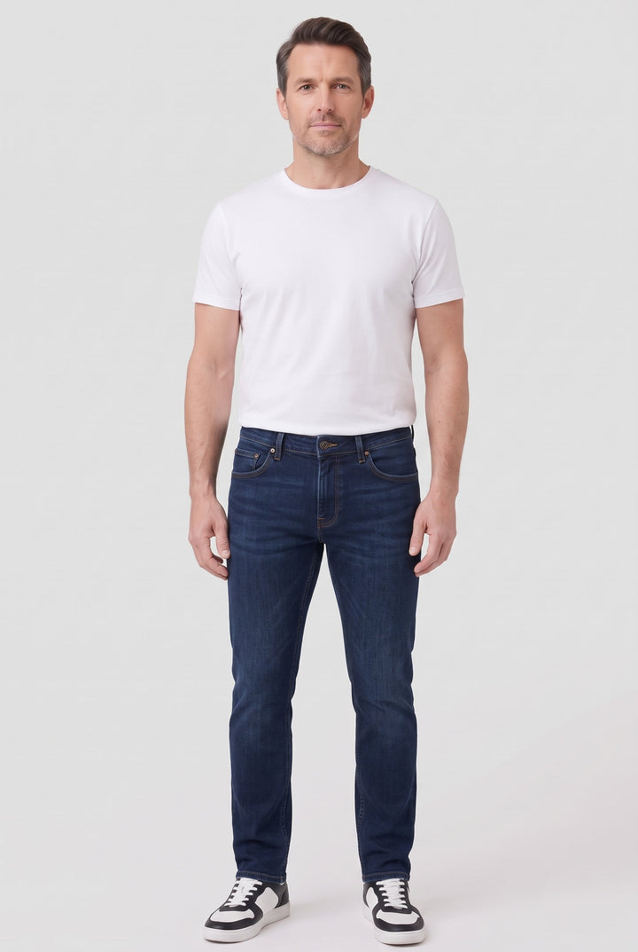 Men's Black Wash Slim Fit Tapered Jeans