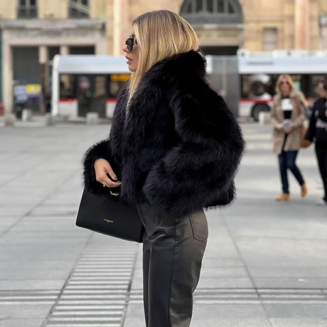 Women's Faux Fur Cropped Winter Jacket in Relaxed Fit