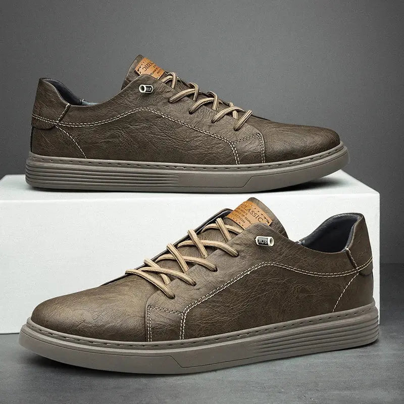 Men's Leather Lace-Up Trainers with Contrast Sole