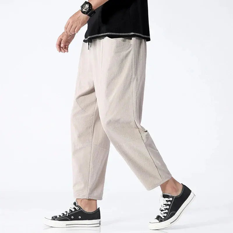 Men's Relaxed Fit Tapered Trousers