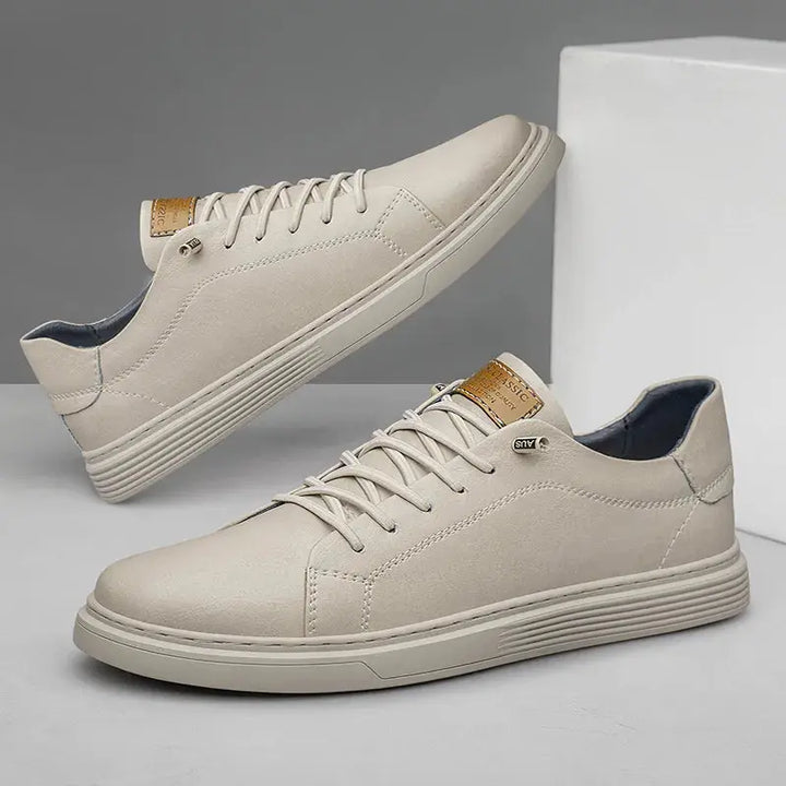 Men's Leather Lace-Up Trainers with Contrast Sole