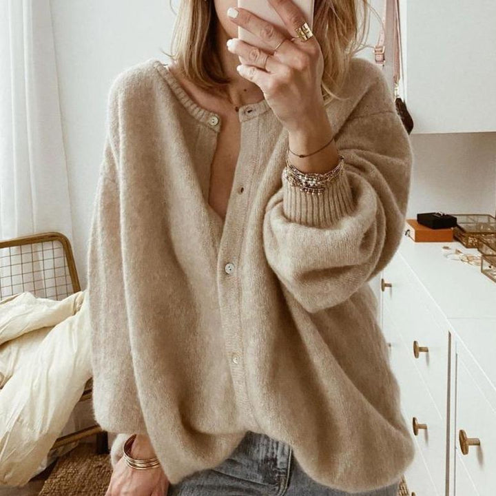 Gilet oversize en maille brossée taupe pour femme, fermeture boutonnée sur le devant