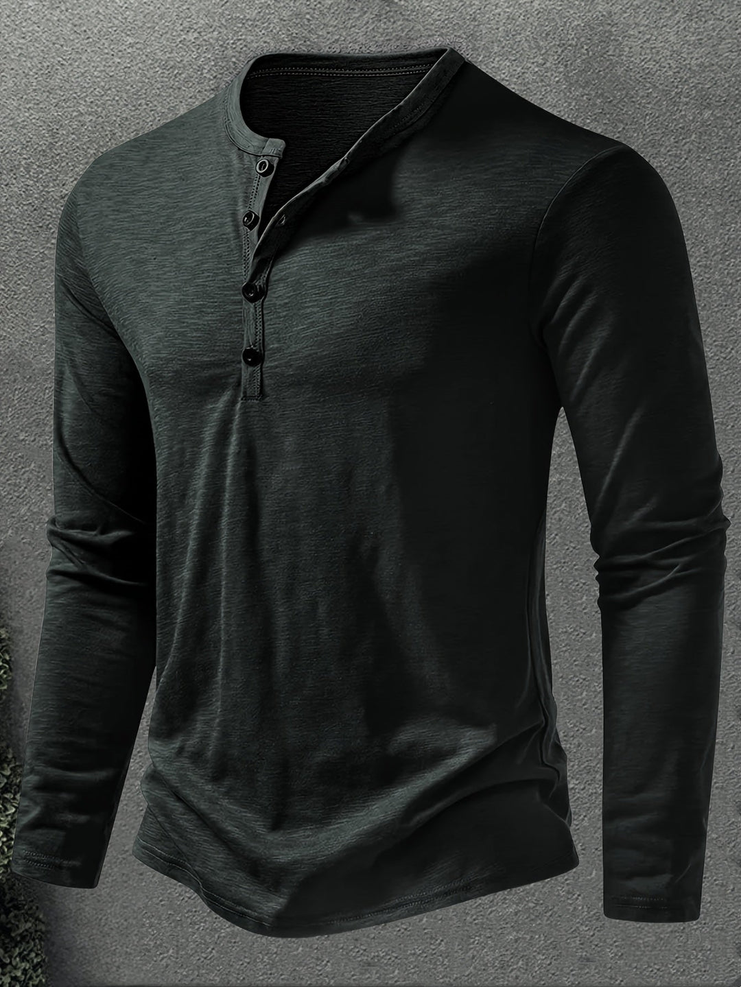 Men's Slub Knit Henley Shirt with Curved Hem