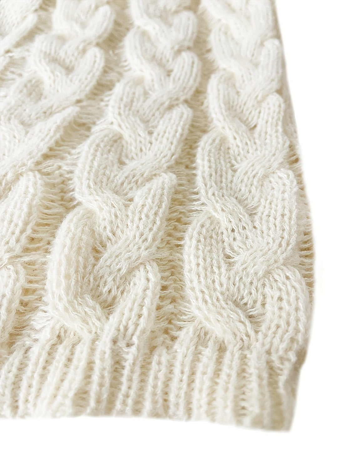 Women's Cable-Knit V-Neck Jumper in Relaxed Fit