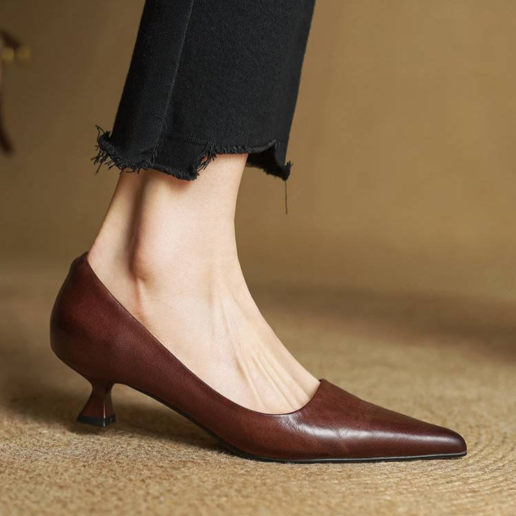 Women's Pointed Toe Kitten Heels with Slingback Strap
