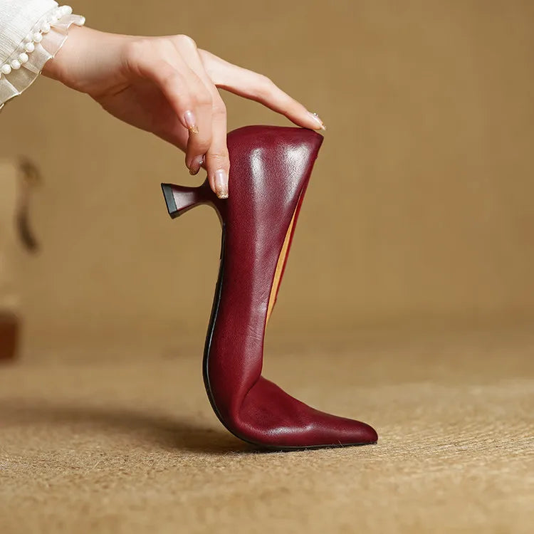 Women's Pointed Toe Kitten Heels with Slingback Strap