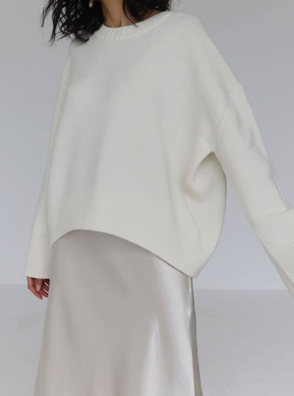 Women's Oversized Knit Jumper with Dropped Shoulder