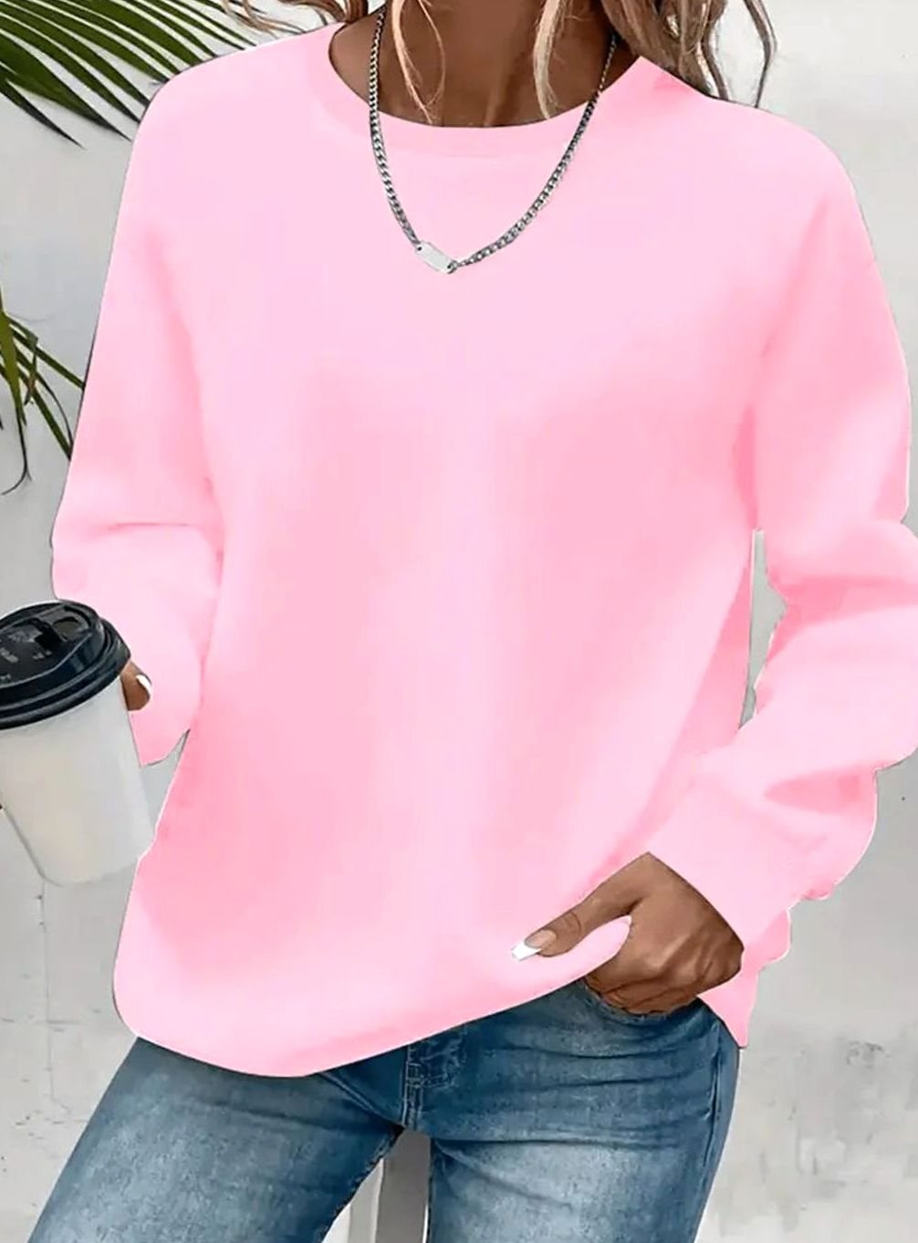 Women's Crew Neck Sweatshirt in Relaxed Fit