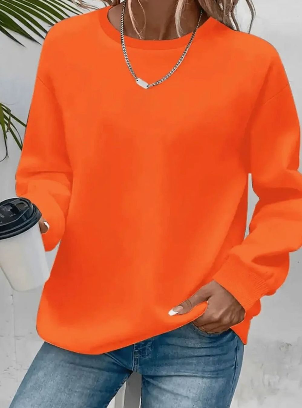 Women's Crew Neck Sweatshirt in Relaxed Fit