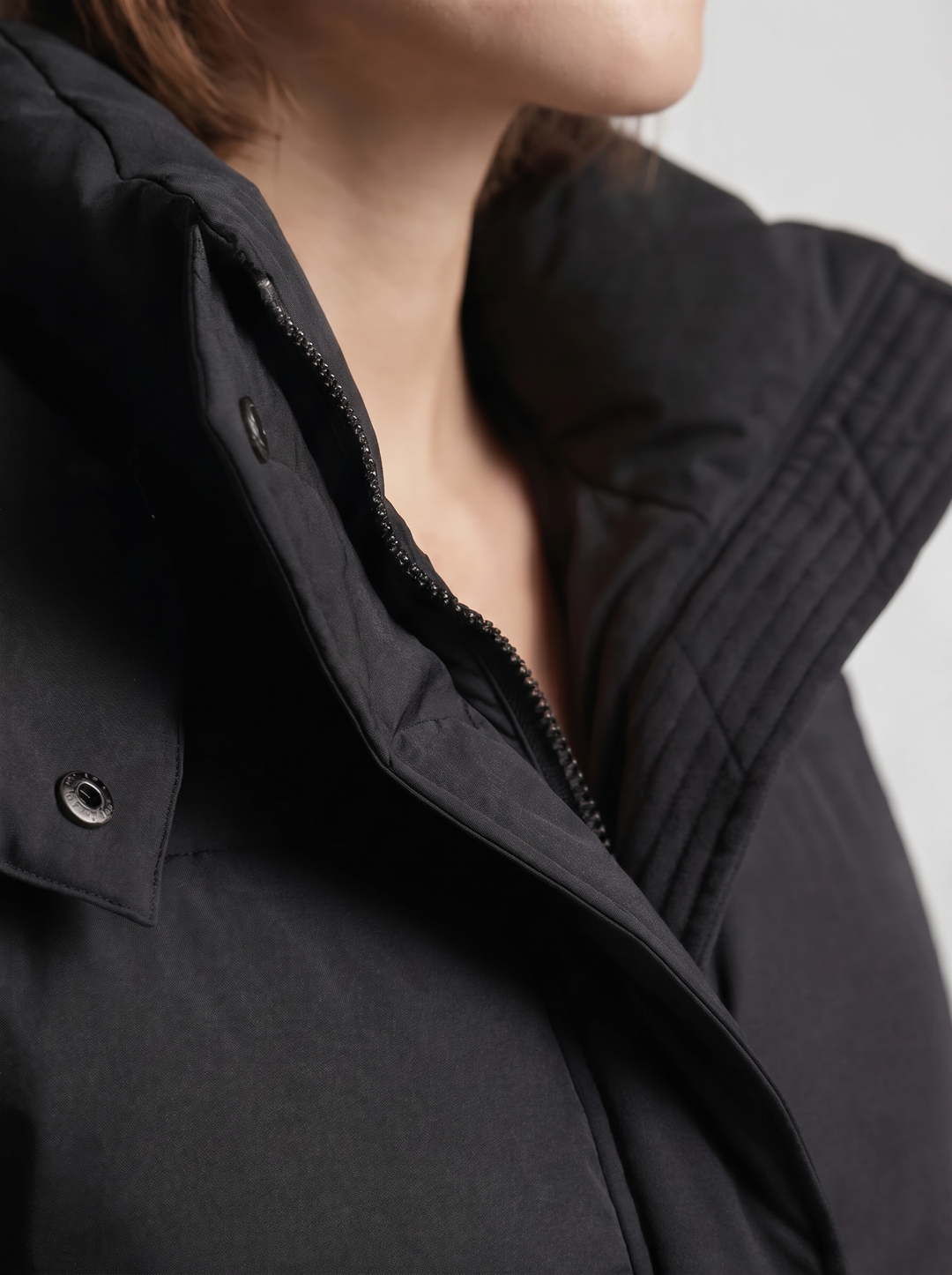 Women's Puffer Jacket with Funnel Neck and Drawstring Hem