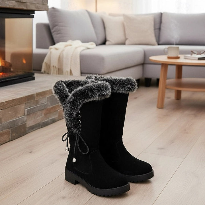 Bottes d’hiver pour femme montant jusqu’au genou, bordées de fourrure, avec détail de laçage