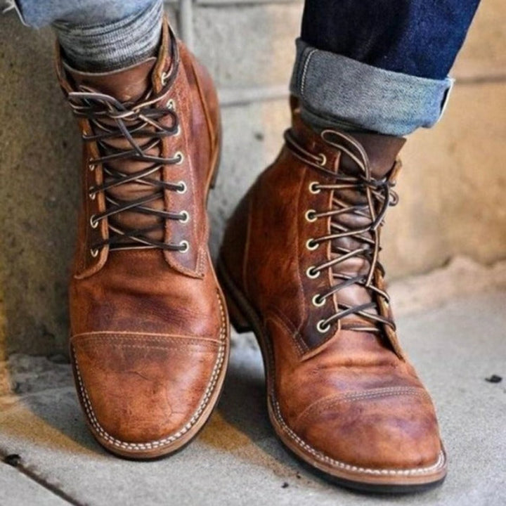 Men's Distressed Leather Round-Toe Work Boots