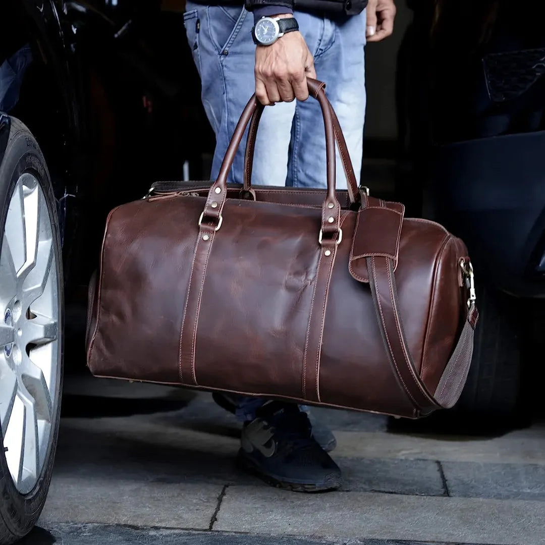 Men's Leather Duffel Weekend Bag with Shoulder Strap