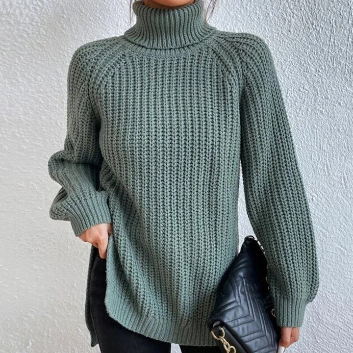 Women's Chunky Knit Turtleneck Jumper in Relaxed Fit