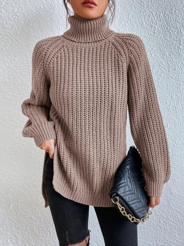Women's Chunky Knit Turtleneck Jumper in Relaxed Fit